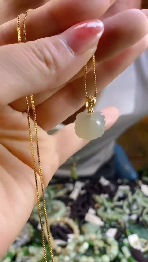 和田玉未镶嵌颈饰多样性发货，拍一发一