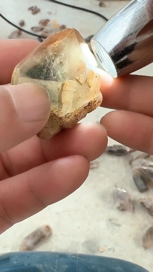 ，未镶嵌水晶破烂，水晶