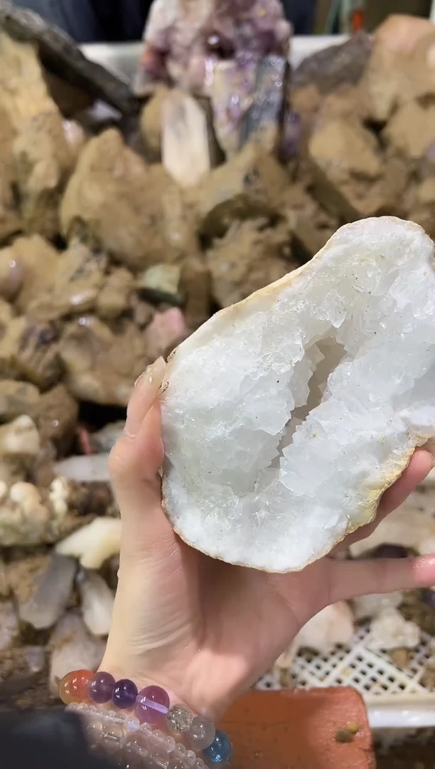 未镶嵌大型摆件（非配饰）水晶摩洛哥白水晶洞720