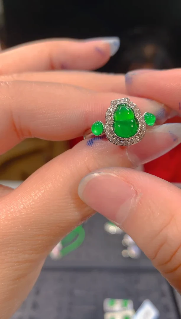 【闪购商品】定制翡翠未镶嵌54定制翡翠，多样性发货（发其一）