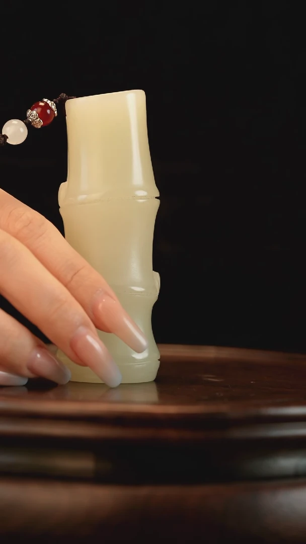 云南石竹叶青雕刻：节节高升