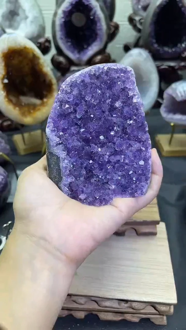 未镶嵌大型摆件（非配饰）紫晶736号摆件