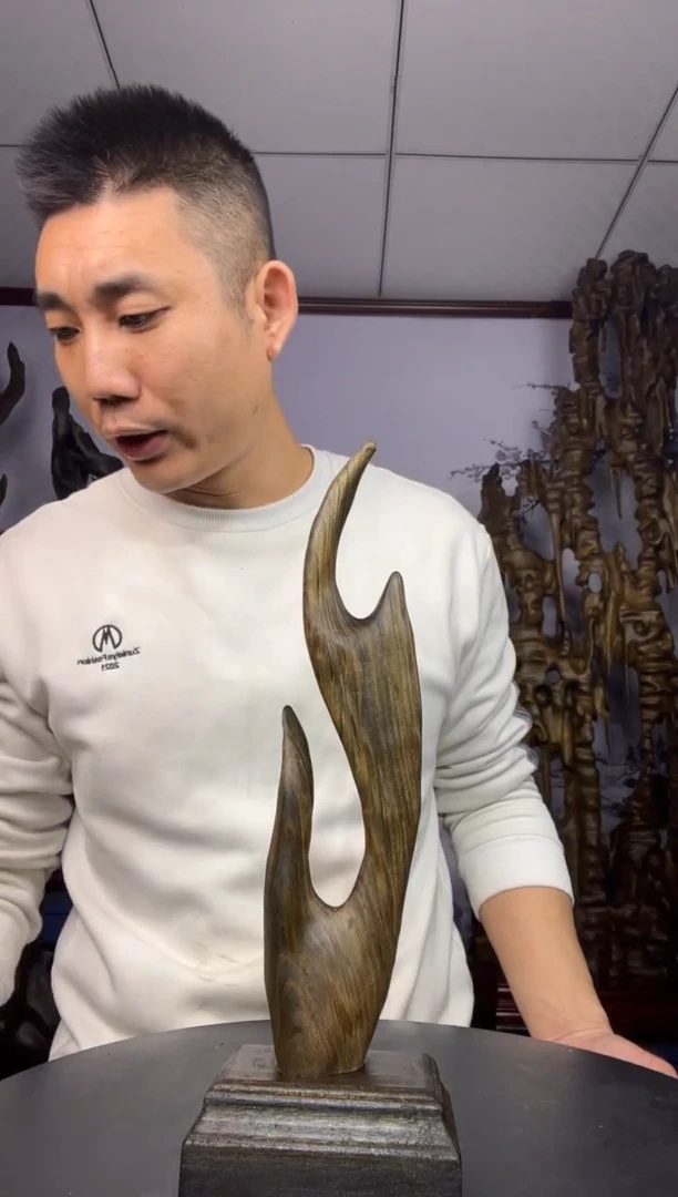 金丝楠木雕款J****a金丝楠木工艺品摆件