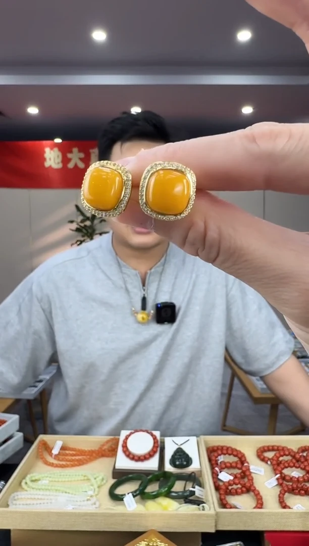 蜜蜡银S925镶嵌耳饰蜜蜡耳钉