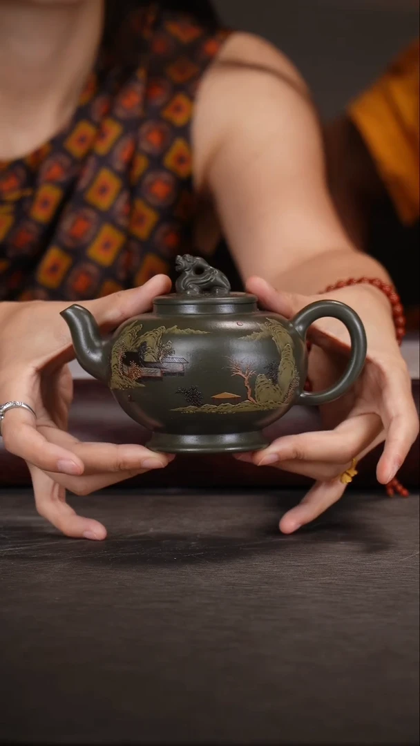 茶壶紫砂诸葛永南/绿泥/瑞兽宫灯/300c