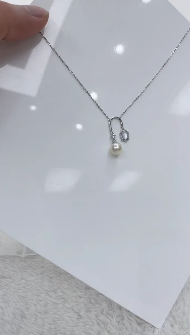 【闪购商品】海水珍珠颈饰银S925镶嵌海水珍珠项链