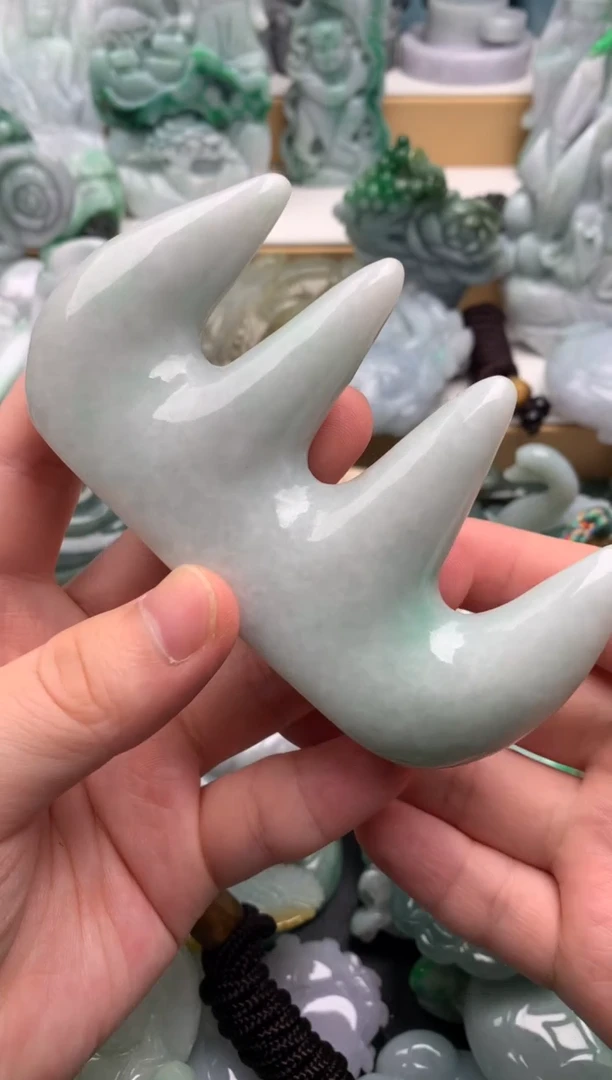 吊坠(不含链)未镶嵌翡翠1