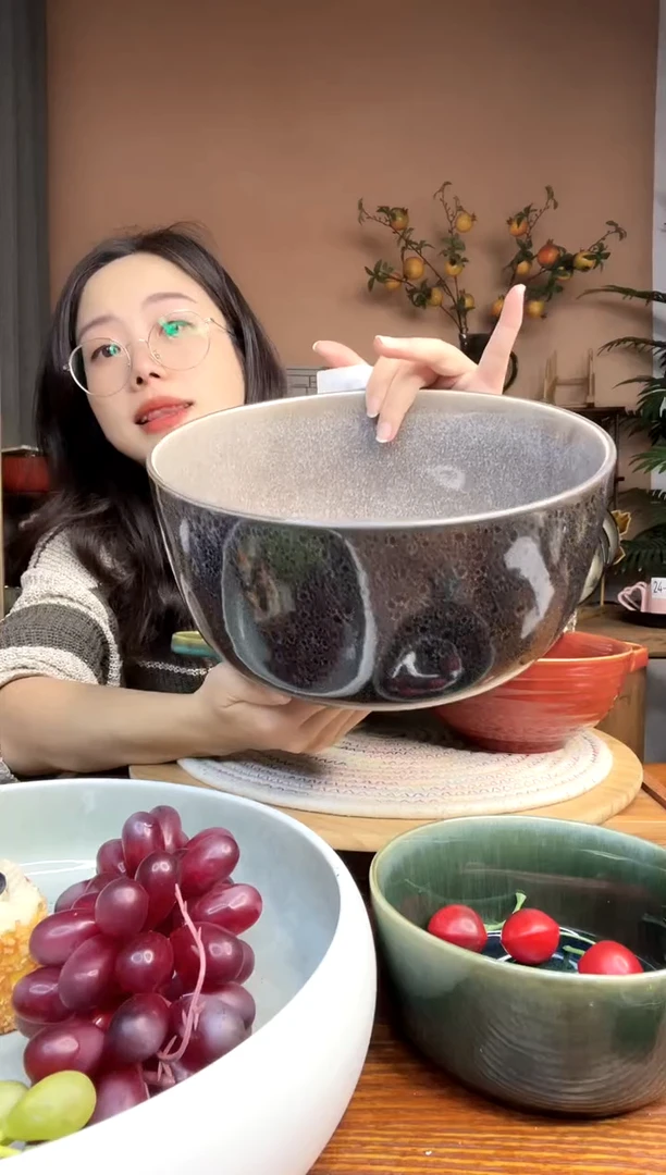 陶瓷9英寸灰色大啵啵碗 微瑕疵