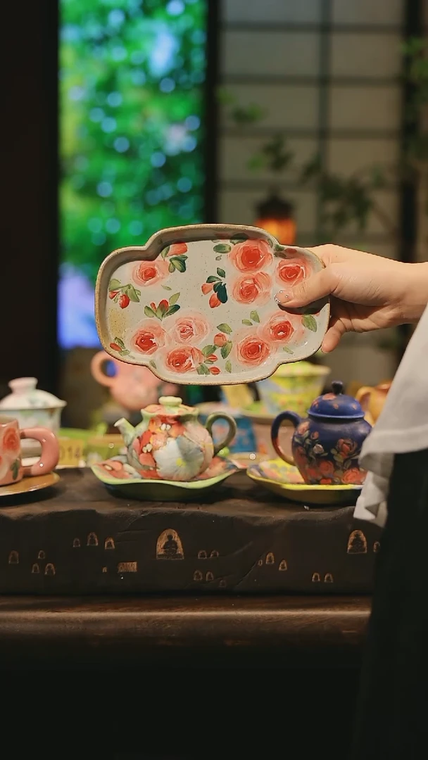 陶瓷景德镇高温釉下彩绘设计师款式