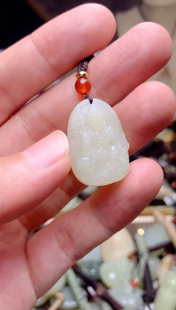 和田玉未镶嵌颈饰1