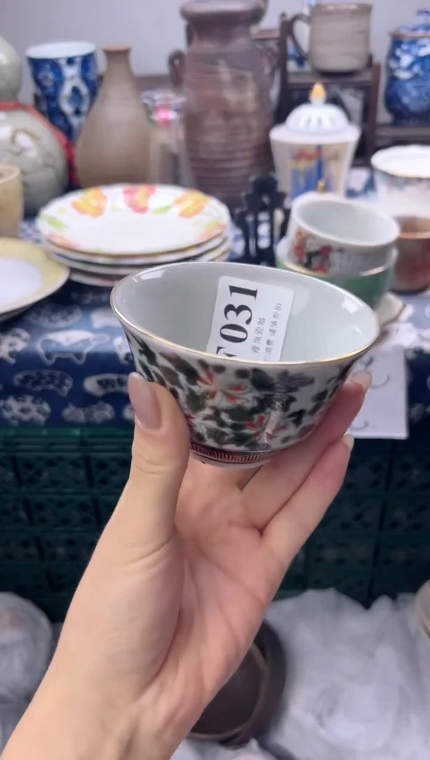 瓷片磊*    F031
