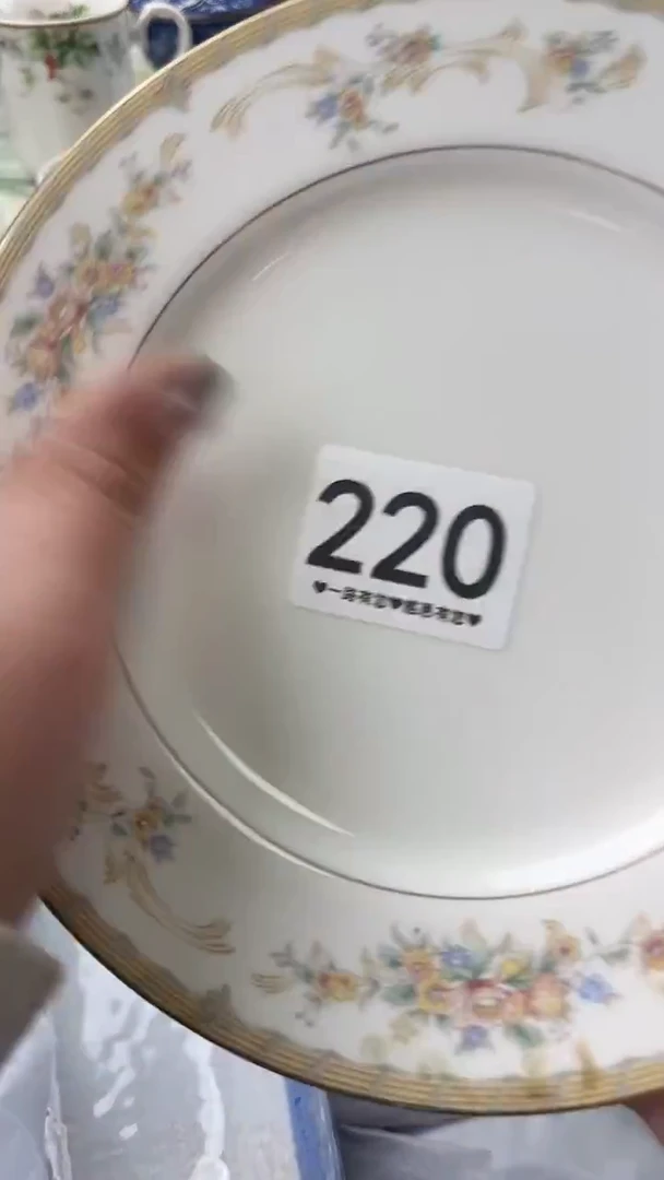 雯*220 瓷器