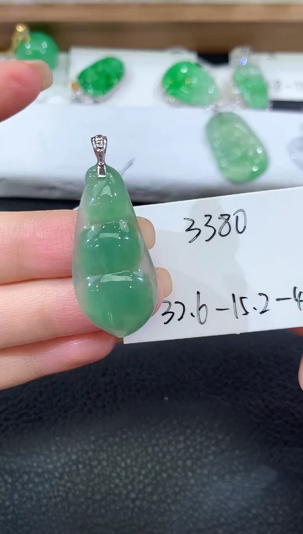 颈饰18K金镶嵌翡翠147-吊坠
