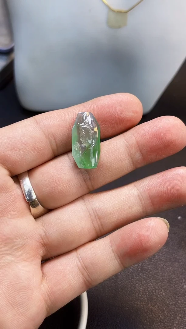 裸石翡翠豆芽0832木那绿侧颜观音23.3*11.8*5.2