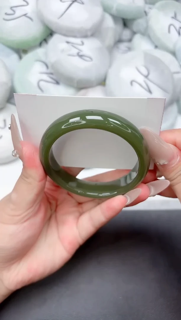 未镶嵌手镯石英质玉289-55.7