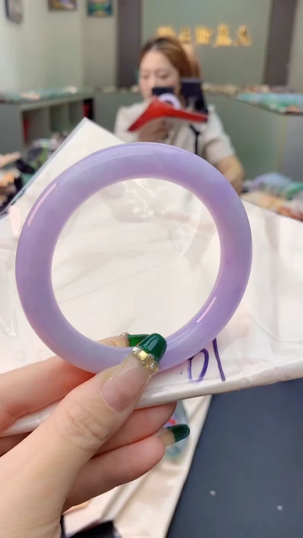 翡翠手镯未镶嵌0013559076