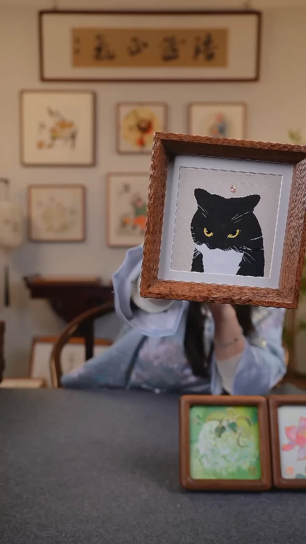 竖款鹿鸣现代美术馆