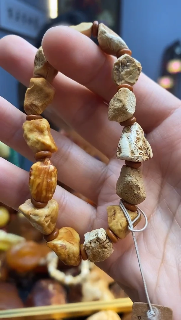 未镶嵌琥珀手串手串