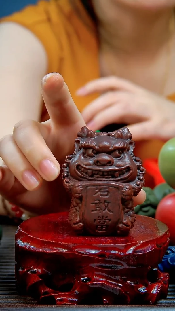 宜兴紫砂手工石敢当