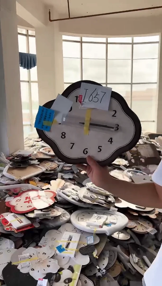 横款 孤品微瑕小河果果闪购i657