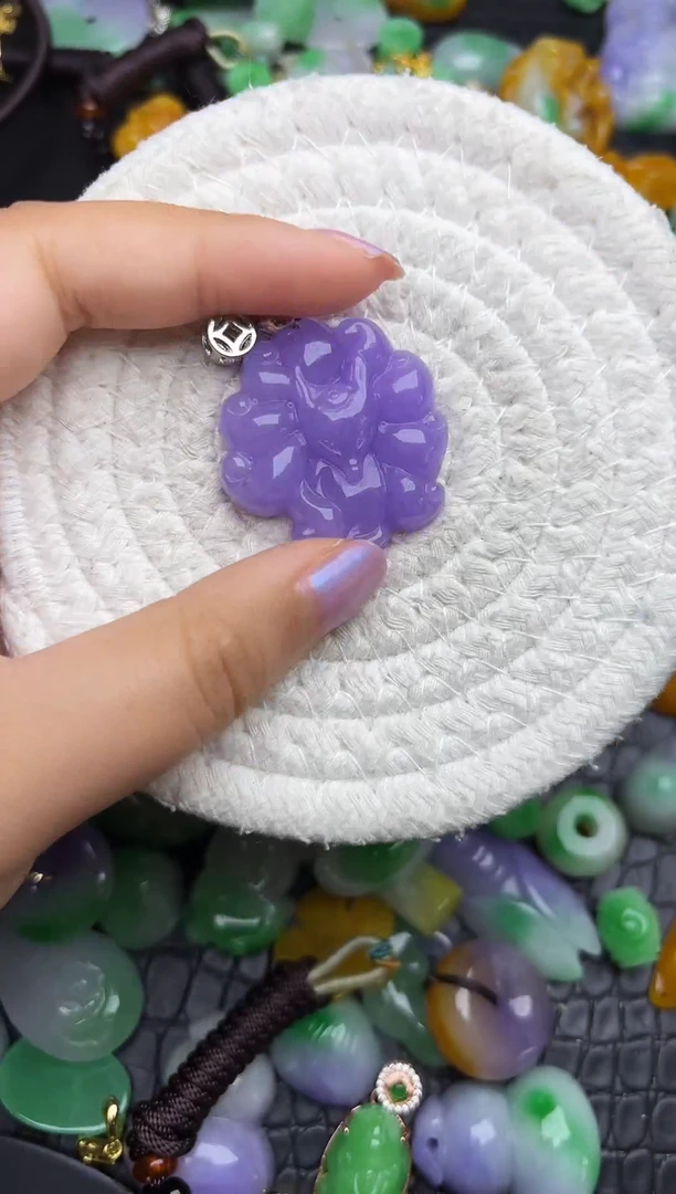 颈饰未镶嵌翡翠缅甸翡翠吊坠