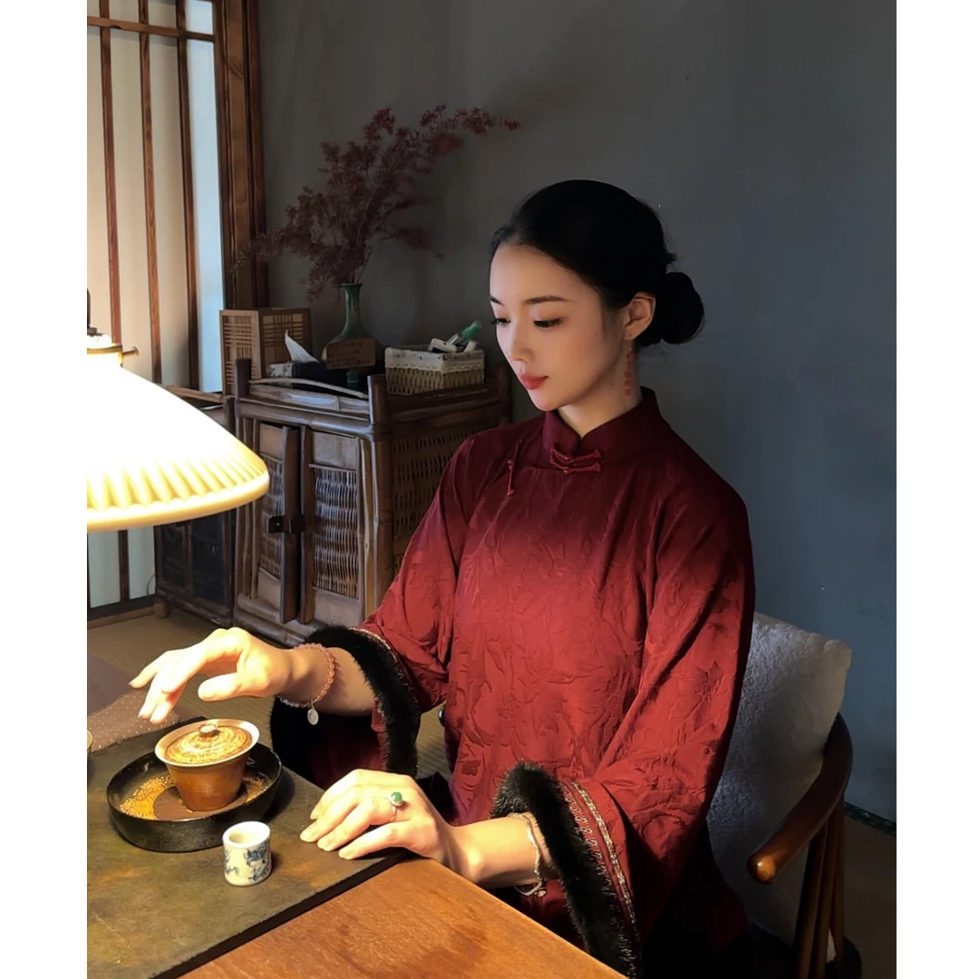 钟小念【君一】纯色立领打底衫