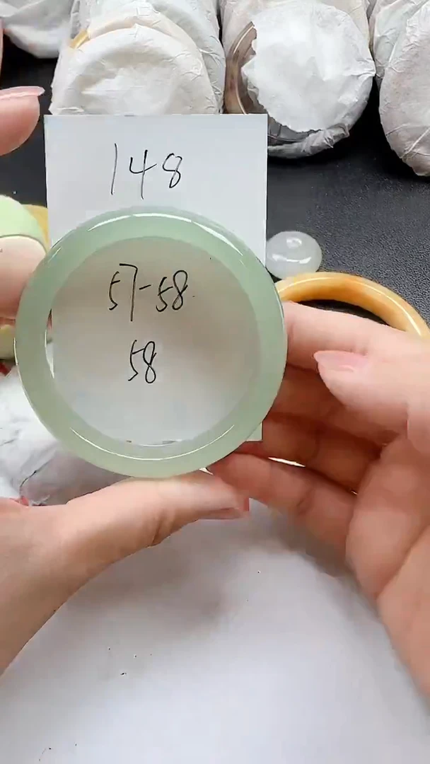 石英质玉手镯未镶嵌148+5758