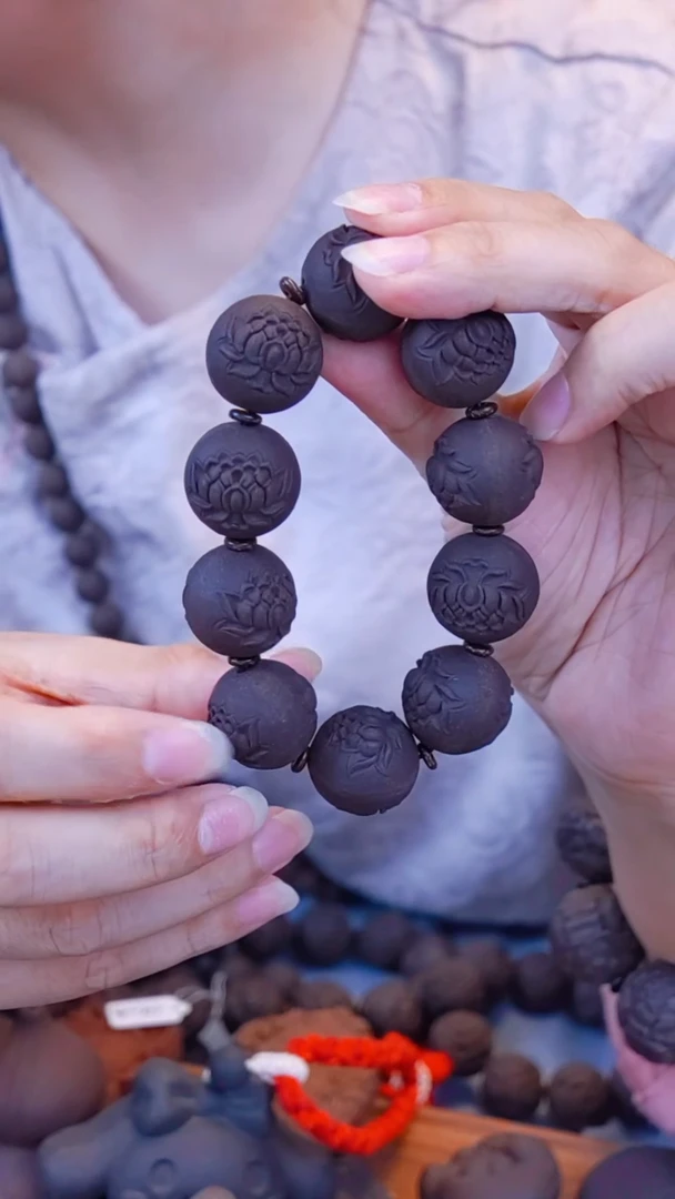 木易留香养心莲花手串