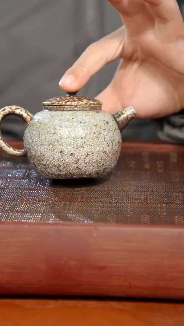 陶瓷奢瓷/瑞寅柴烧茶器（壶）863微瑕