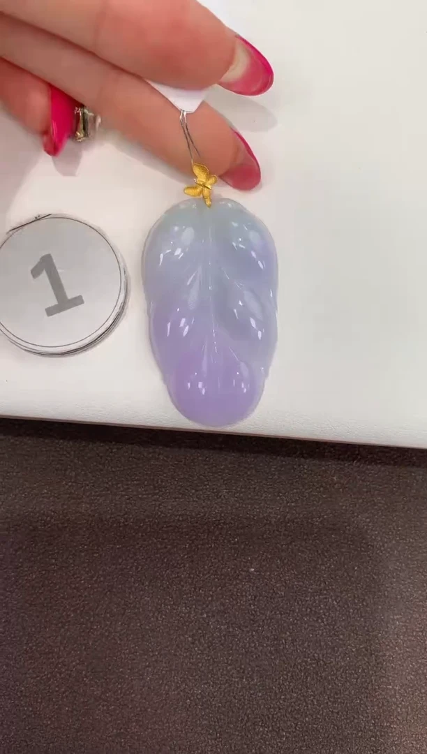 颈饰18K金镶嵌翡翠天然缅甸a货翡翠