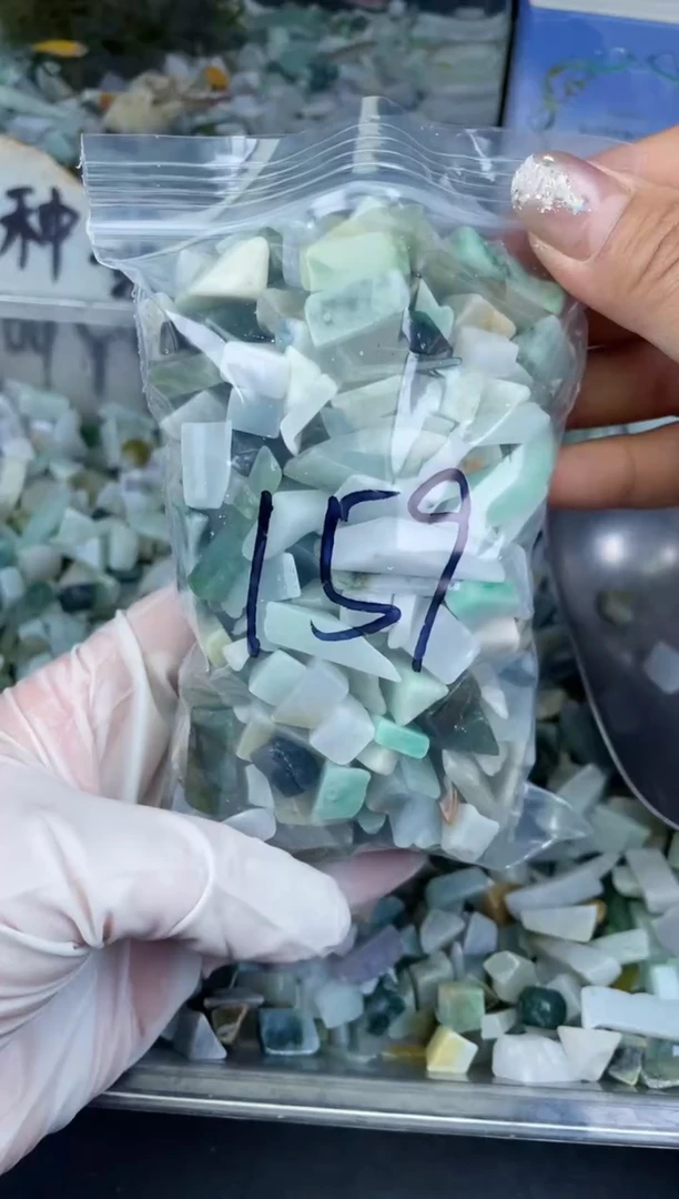 【闪购商品】翡翠颈饰未镶嵌天然翡翠小号500克159