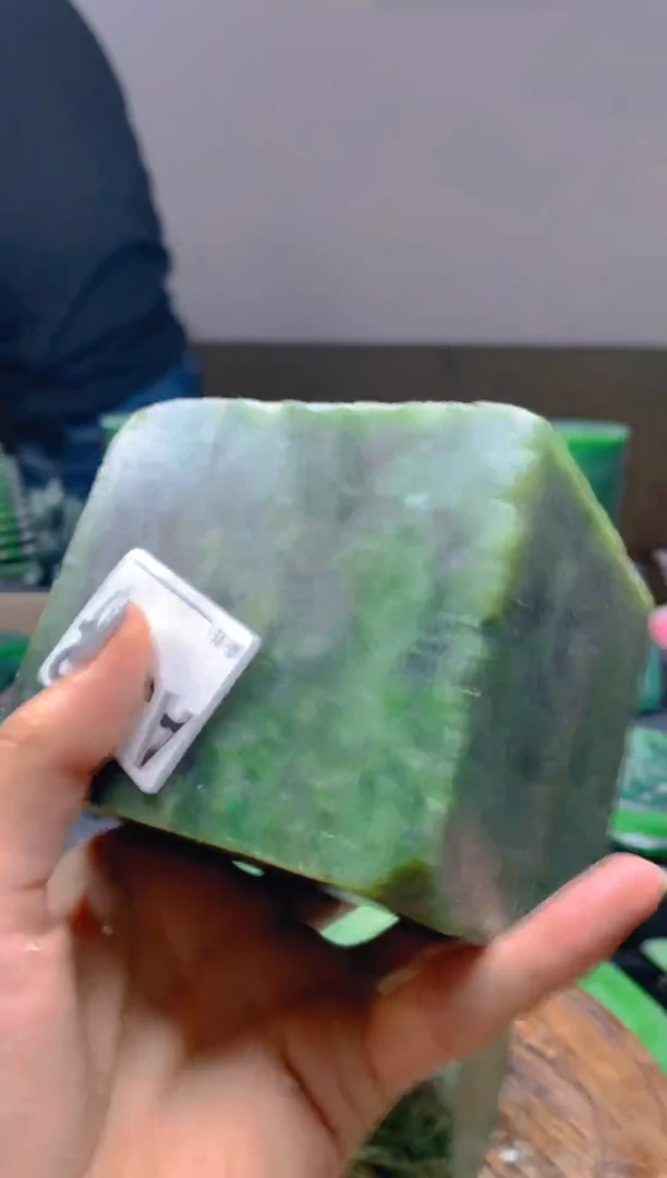 未镶嵌和田玉珠宝半成品1