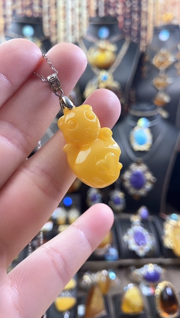 琥珀颈饰未镶嵌蜜蜡喵喵吊坠