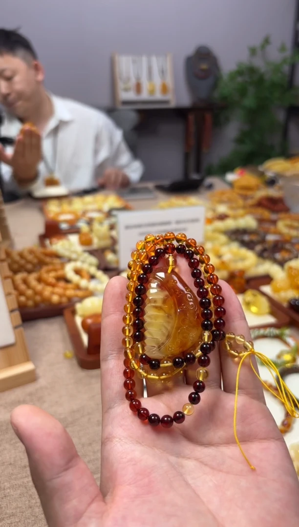 【闪购商品】蜜蜡裸石未镶嵌套链