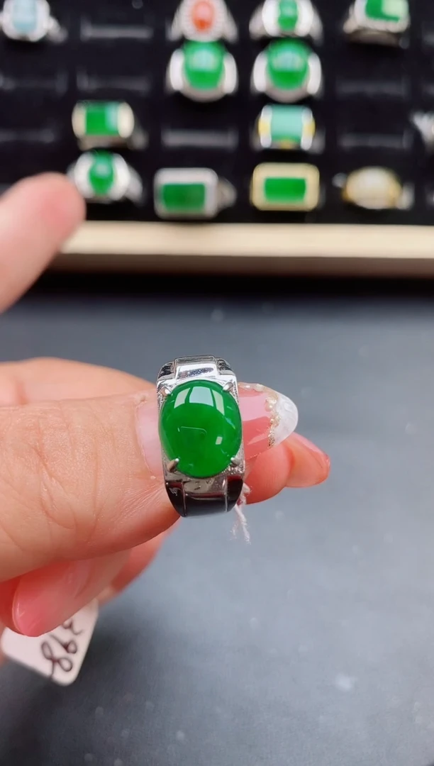 【闪购商品】翡翠戒指银S925镶嵌12121