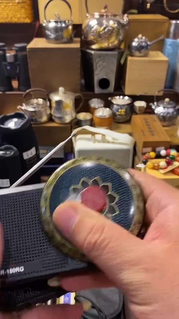 瓷片闪购商品 如图所示