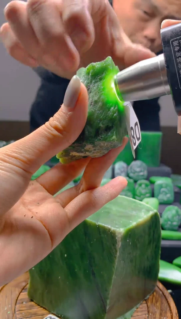 未镶嵌和田玉珠宝半成品1