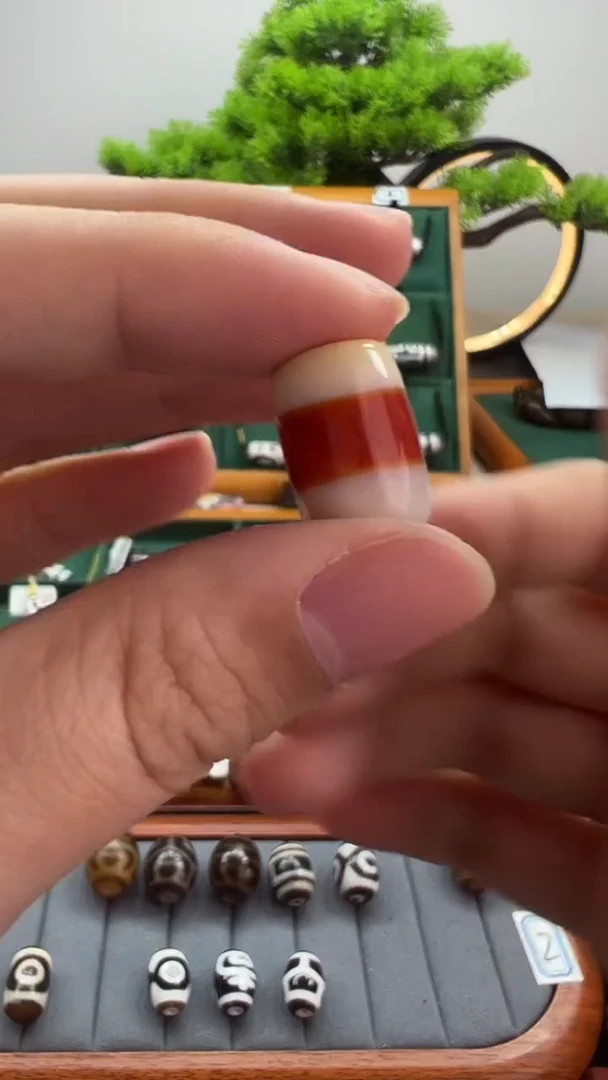 玛瑙/玉髓（覆膜）颈饰未镶嵌70.（微瑕随机发货）