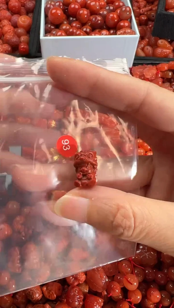 【闪购商品】南红玛瑙颈饰未镶嵌1