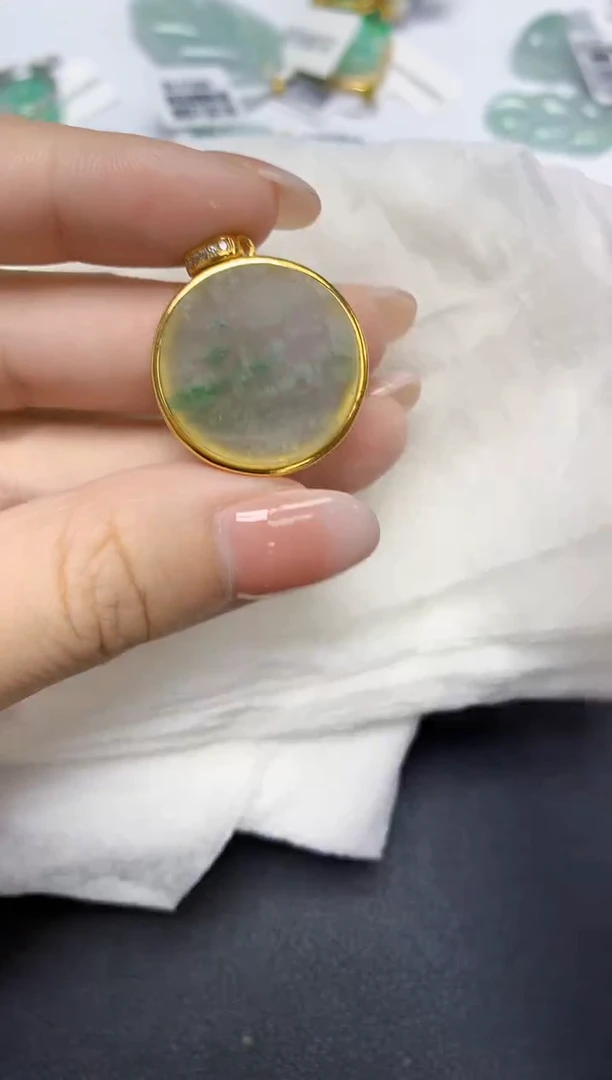颈饰未镶嵌翡翠天然缅甸翡翠A货多样性发一件