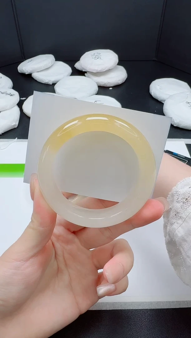 石英质玉手镯未镶嵌0190-53