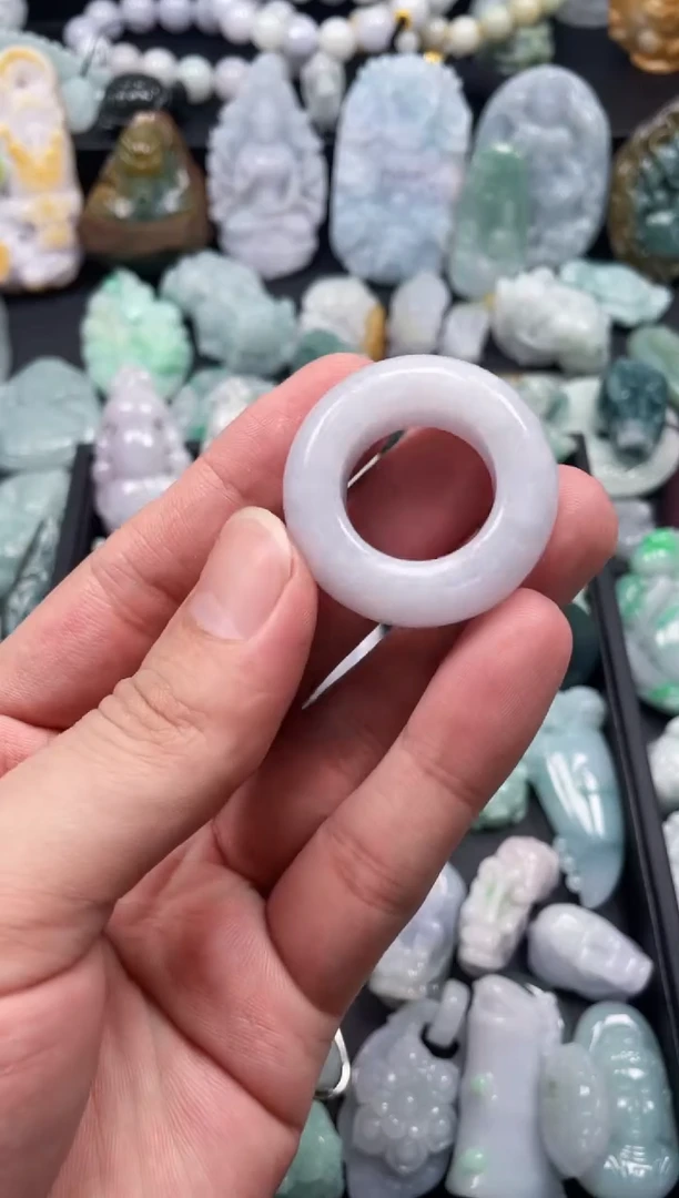 翡翠未镶嵌颈饰天然翡翠a货