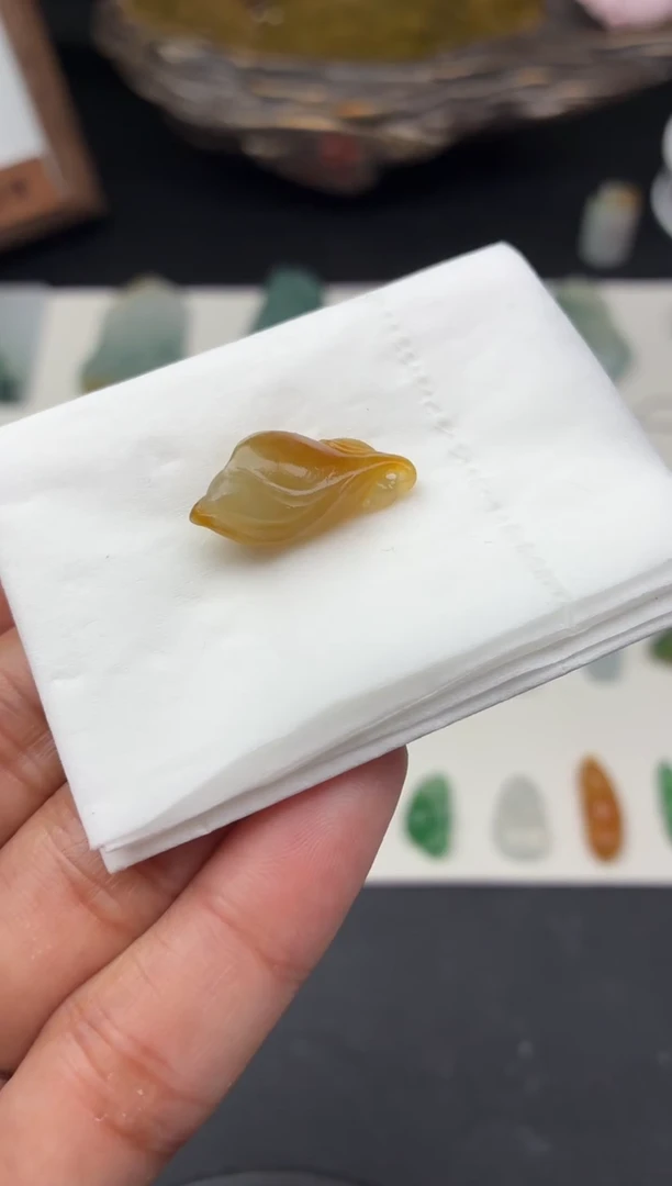 未镶嵌定制翡翠