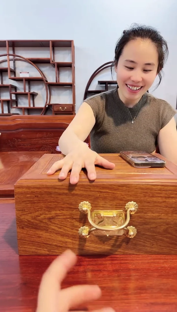 国标红木刺猬紫檀送礼盒饰品盒