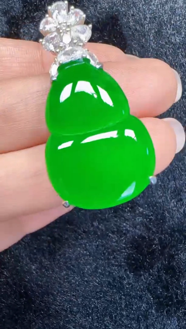 未镶嵌定制翡翠翡翠吊坠112