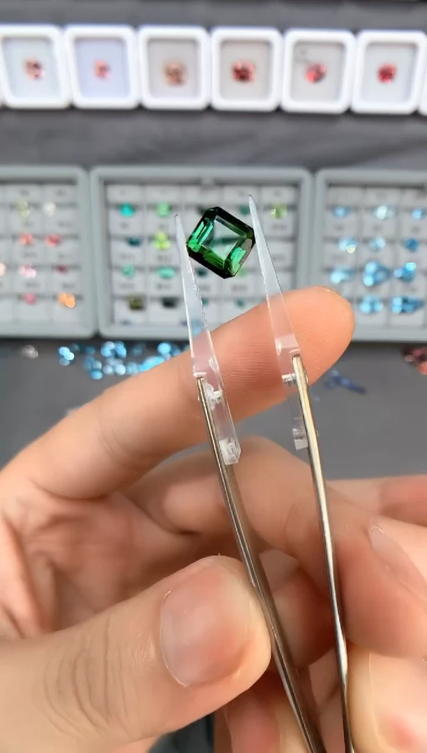 【闪购商品】定制碧玺裸石未镶嵌b10   3.87ct