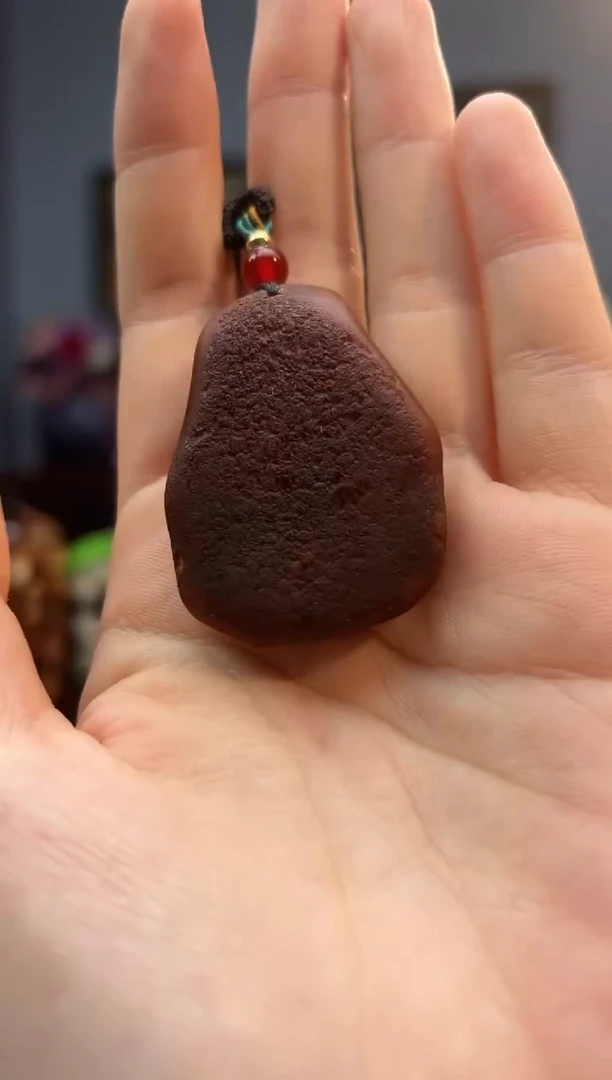 琥珀颈饰未镶嵌吊坠