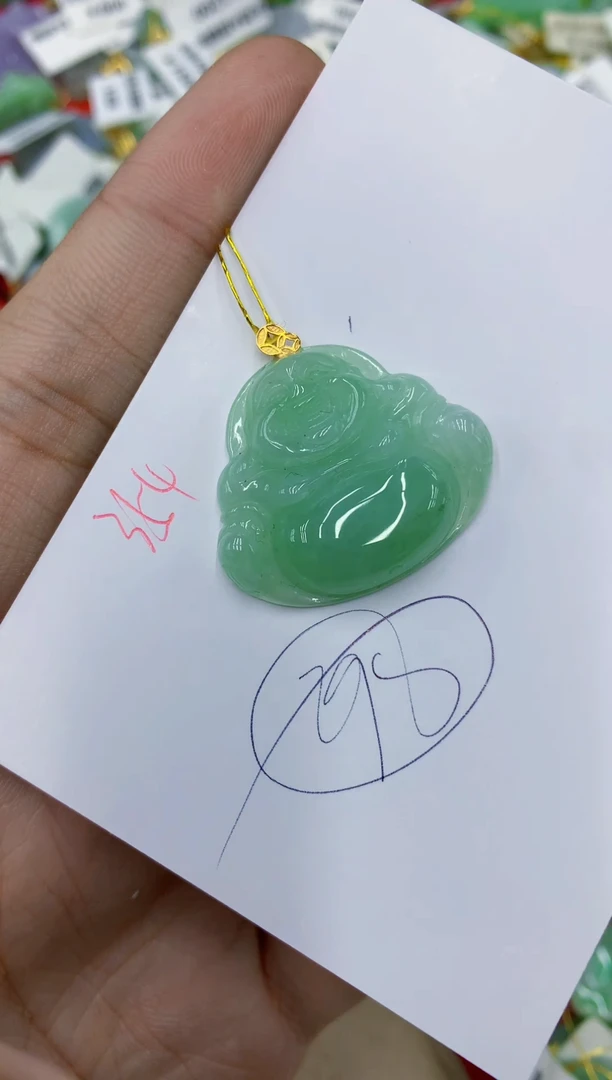颈饰18K金镶嵌翡翠111111111111