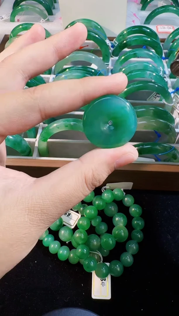 【闪购商品】石英质玉手镯银S925镶嵌1