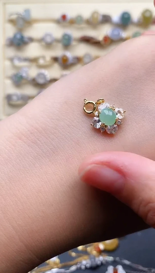 翡翠戒指银S925镶嵌77777777+2